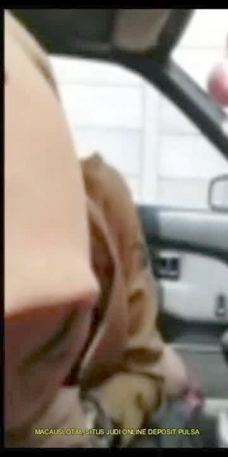 Wanking On The Street