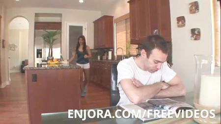 Randall Kissing Cut Twinks