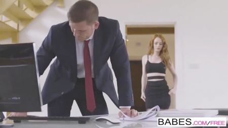 Boobs Fall Out Skydiving