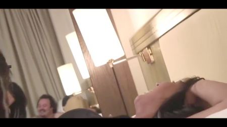 Gia And Sea Deepthroating