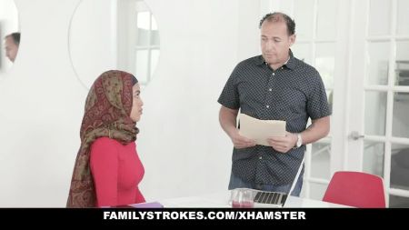 Ussian Girls Eat Shit