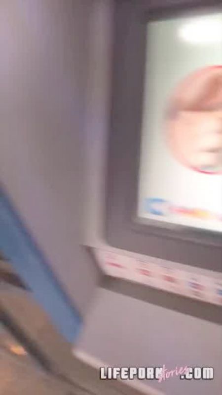 Teen Begs For Anal