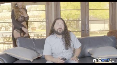 Choolgirl Abused By Old