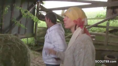 Milky Puffy Nipple Mom