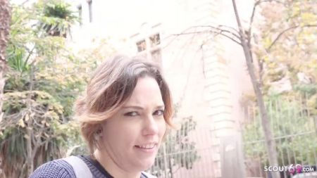 Amateur Couple Anal Stretch