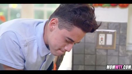 Pinko Mature Hotel Cleaner